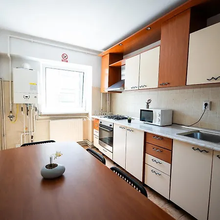Edelweiss Apartment -Gara Braşov Extérieur photo