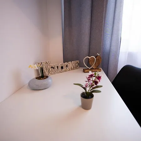 Edelweiss Apartment -Gara Braşov Extérieur photo