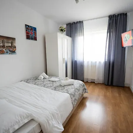 Edelweiss Apartment -Gara Braşov Extérieur photo